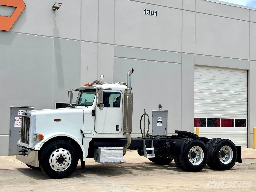 Peterbilt 378 Conventional Trucks / Tractor Trucks