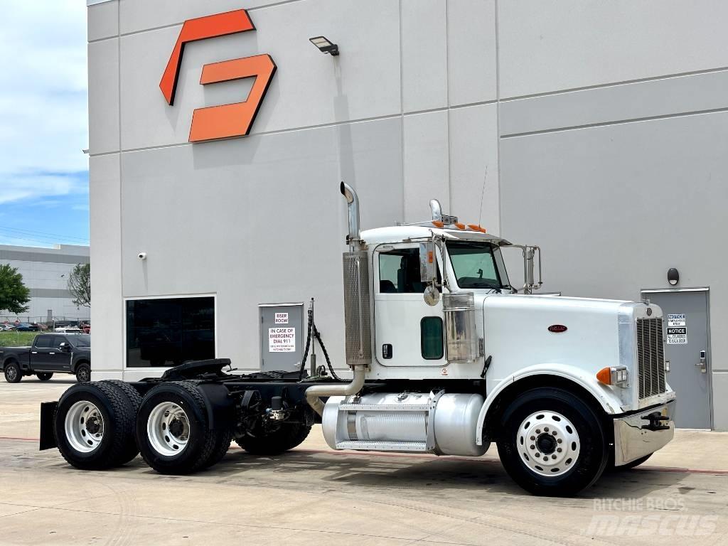 Peterbilt 378 Conventional Trucks / Tractor Trucks