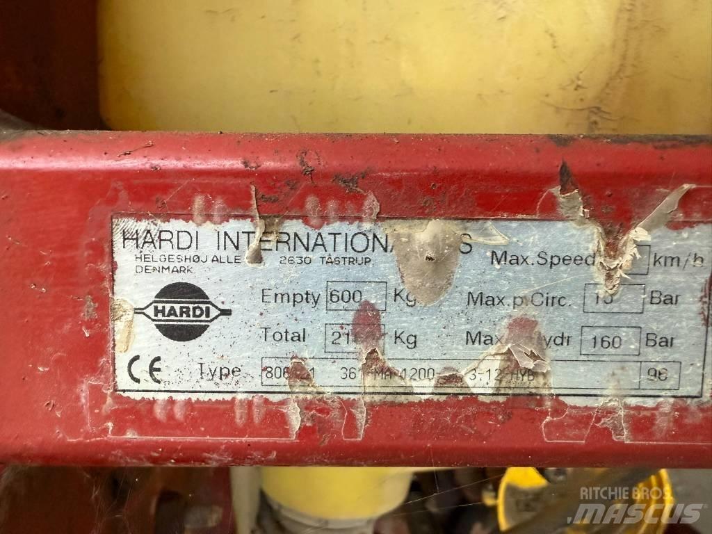 Hardi Master Mounted sprayers