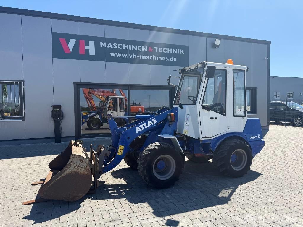 Atlas AR 35 Wheel Loaders