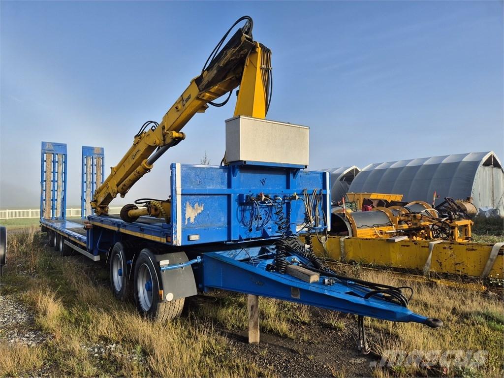 Jyki P31 Lowboy trailer