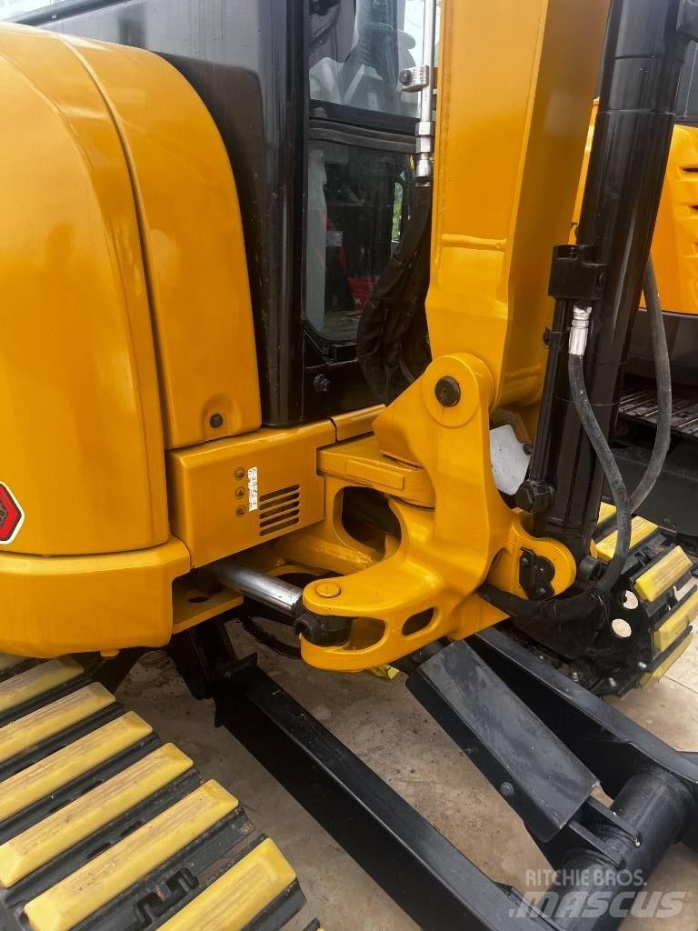 CAT 303.5 E Mini Excavators <7t (Mini Diggers)