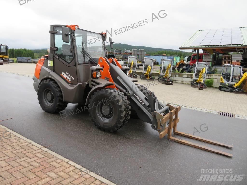 Hitachi ZW 95 Wheel Loaders