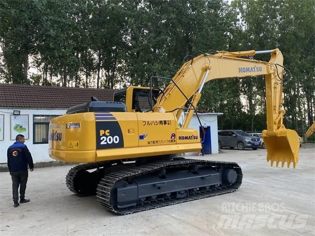 Komatsu PC200-8 Crawler Excavators