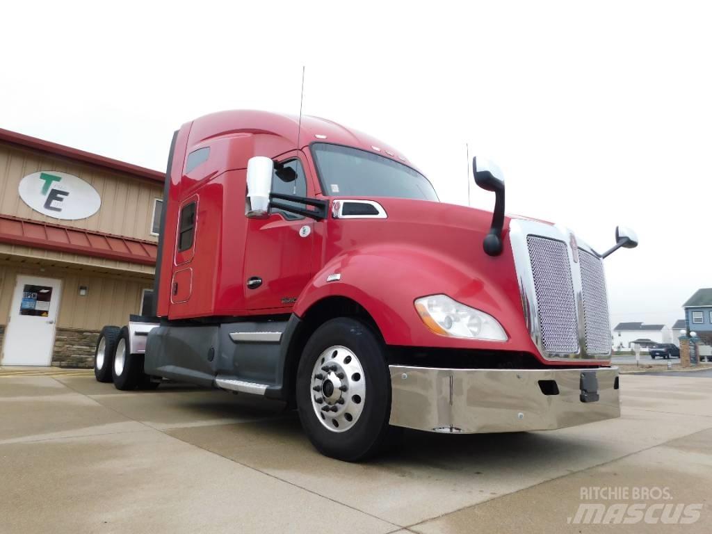 Kenworth T 680 Conventional Trucks / Tractor Trucks