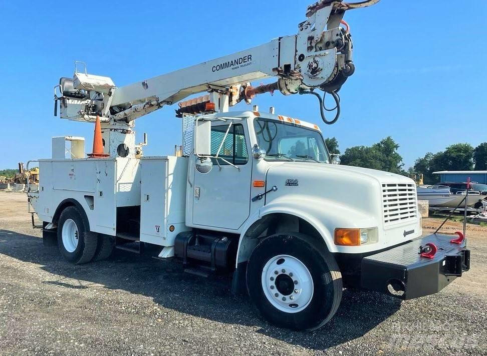 International 4700 Work Trucks / Municipal
