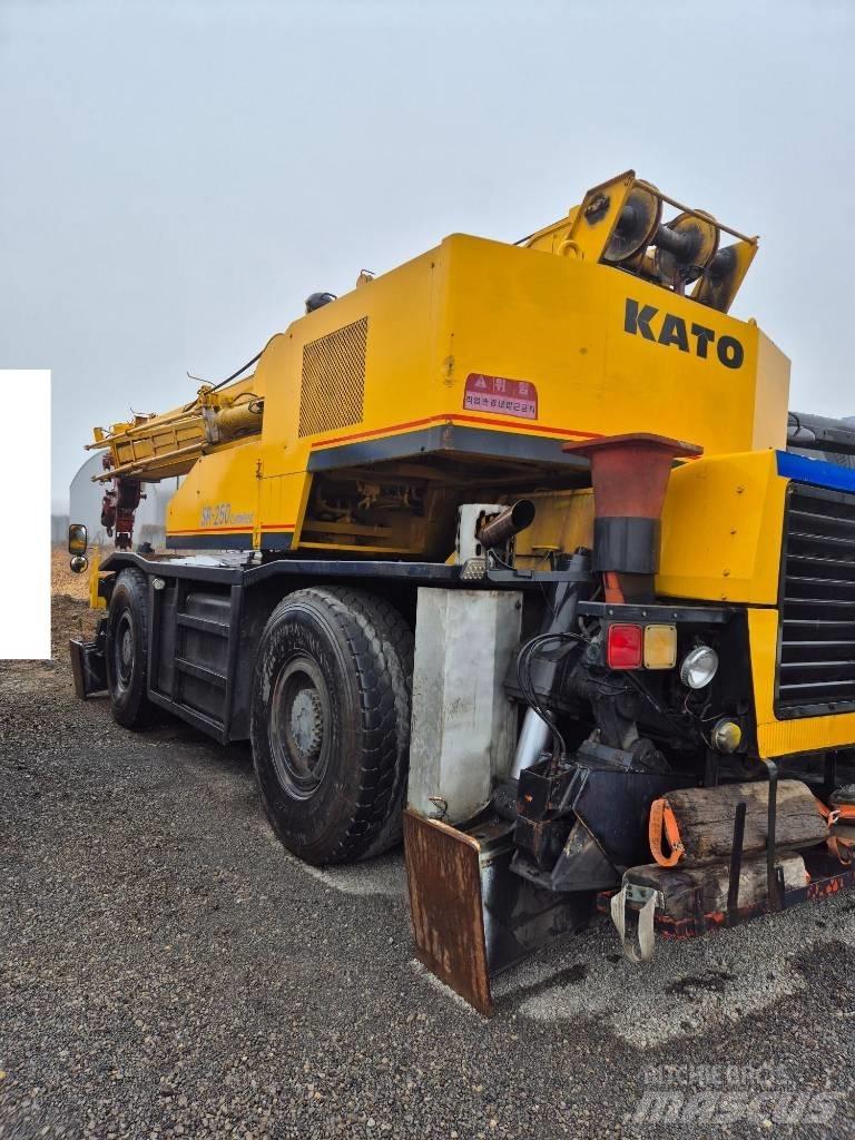 Kato SR 250 Rough Terrain Cranes