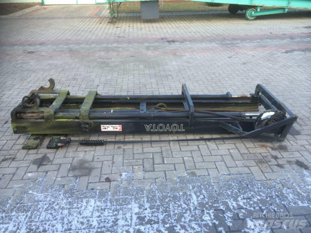 Toyota 6FD25 M-0240 Masts and booms