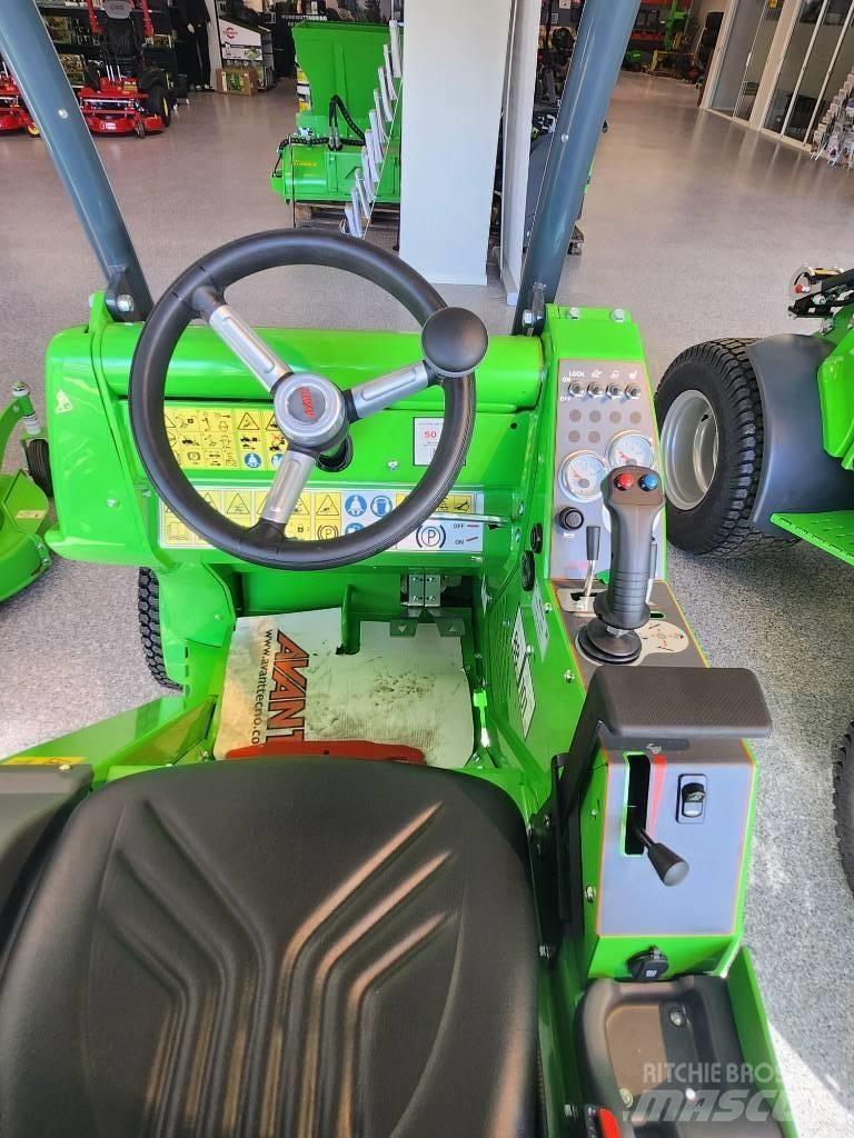 Avant 423 Skid Steer Loaders