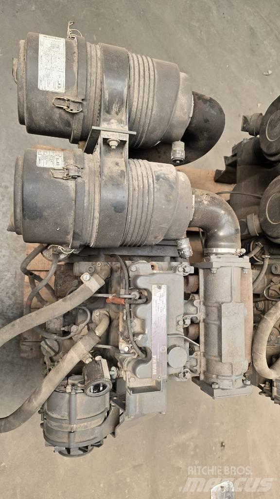 Deutz F2M1011 Engines
