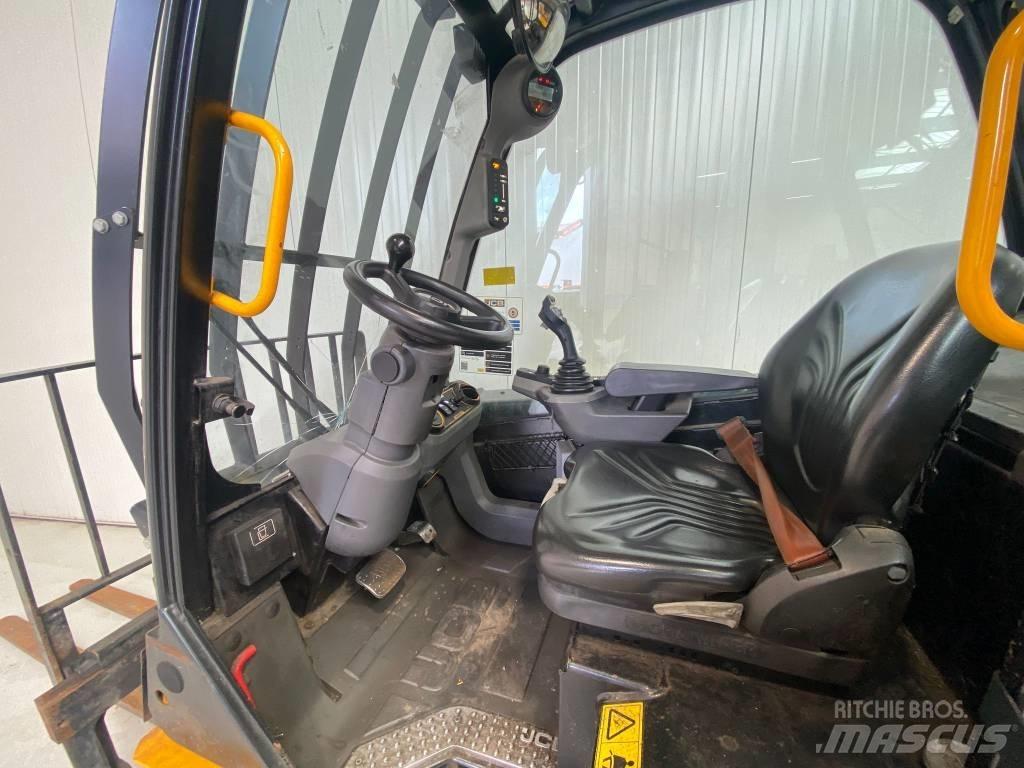 JCB TLT30-19D-2WD Diesel Forklifts