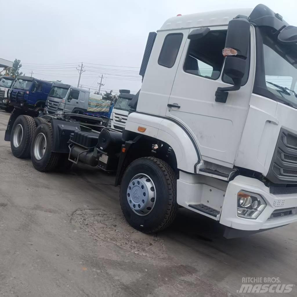 Howo 371 Conventional Trucks / Tractor Trucks