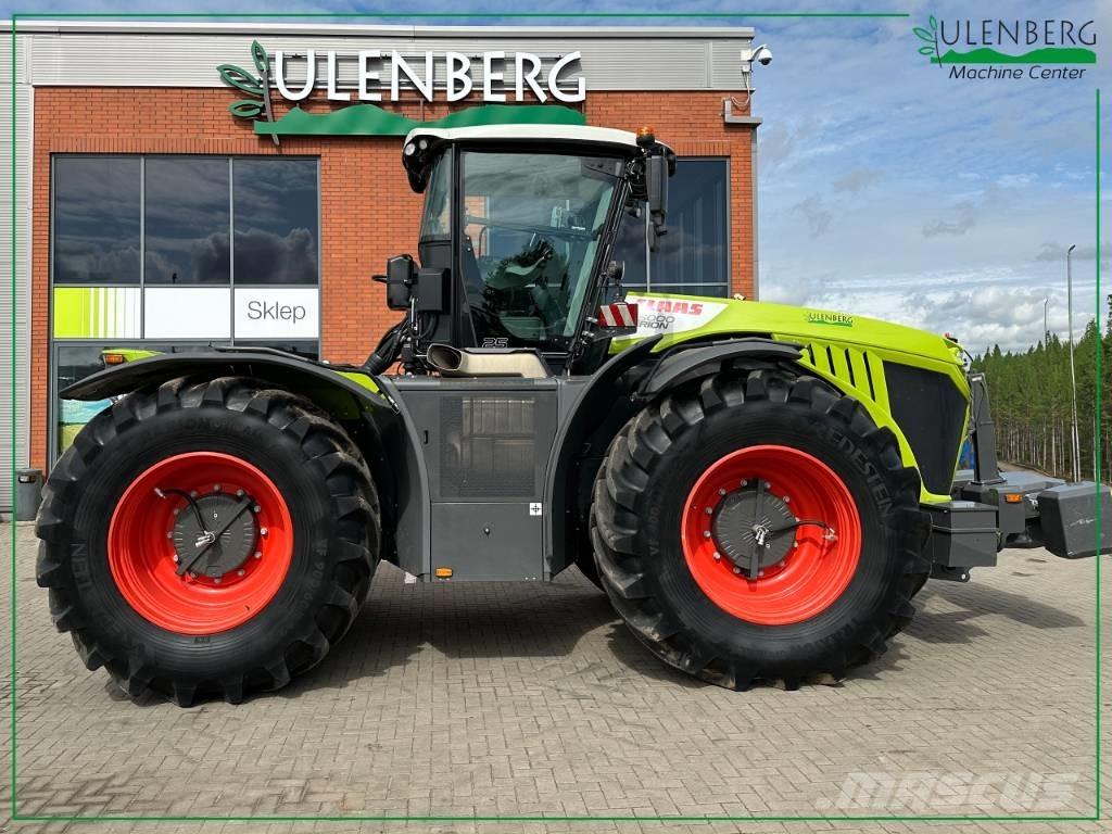 CLAAS Xerion 5000 Tractors
