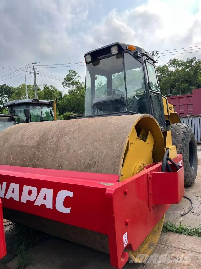 Dynapac CA 25 D Single drum rollers