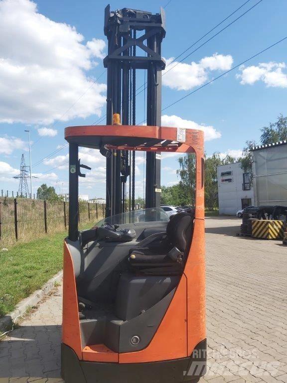 BT RR E 160 Reach trucks