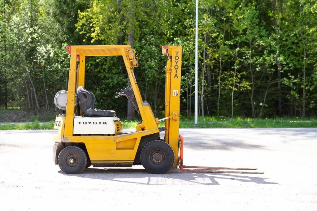 Toyota 02-4FG10 LPG trucks