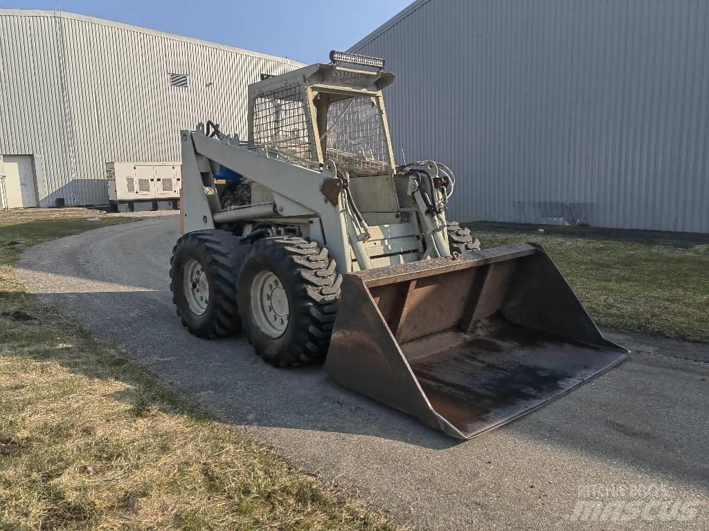 Bobcat M 970 Skid Steer Loaders