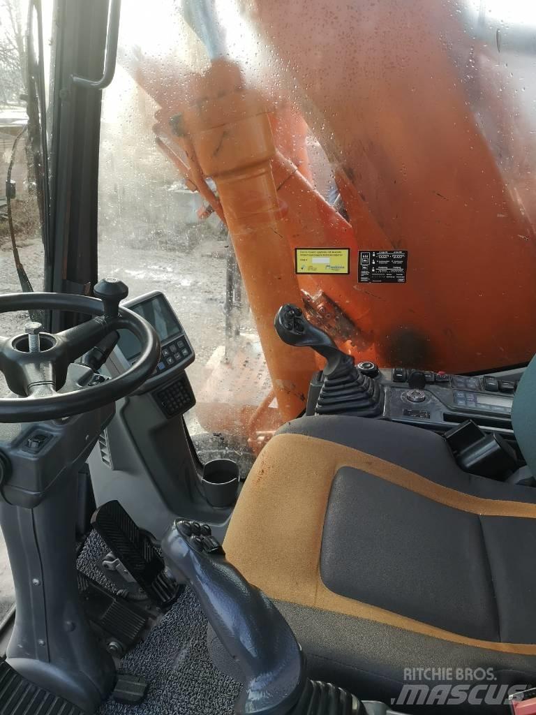 Doosan Dw 140 Wheeled Excavators
