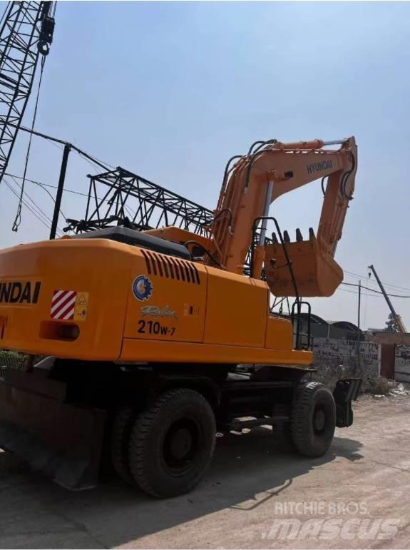 Hyundai 210W-7 Wheeled Excavators