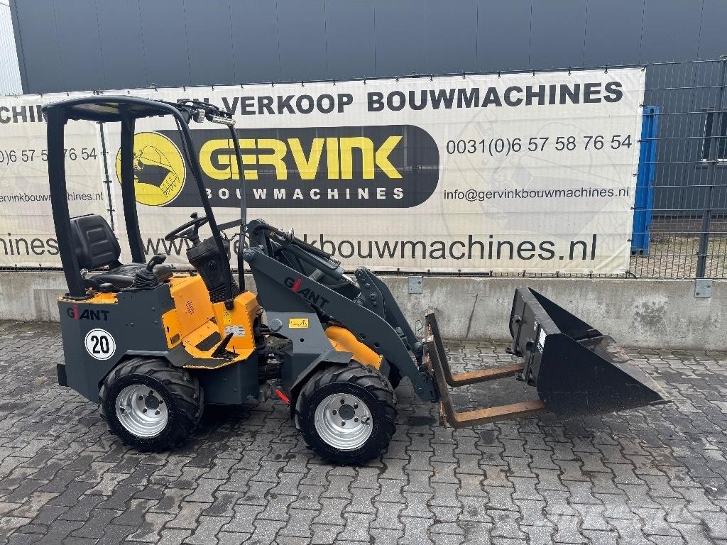 GiANT B204SW Mini Loader