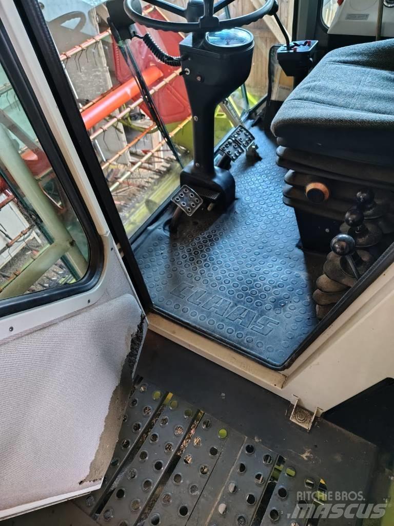 CLAAS 58 S Combine Harvesters