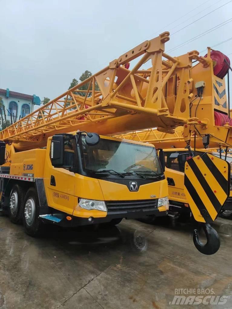 XCMG XZJ5434JQZ70K Crawler Loaders