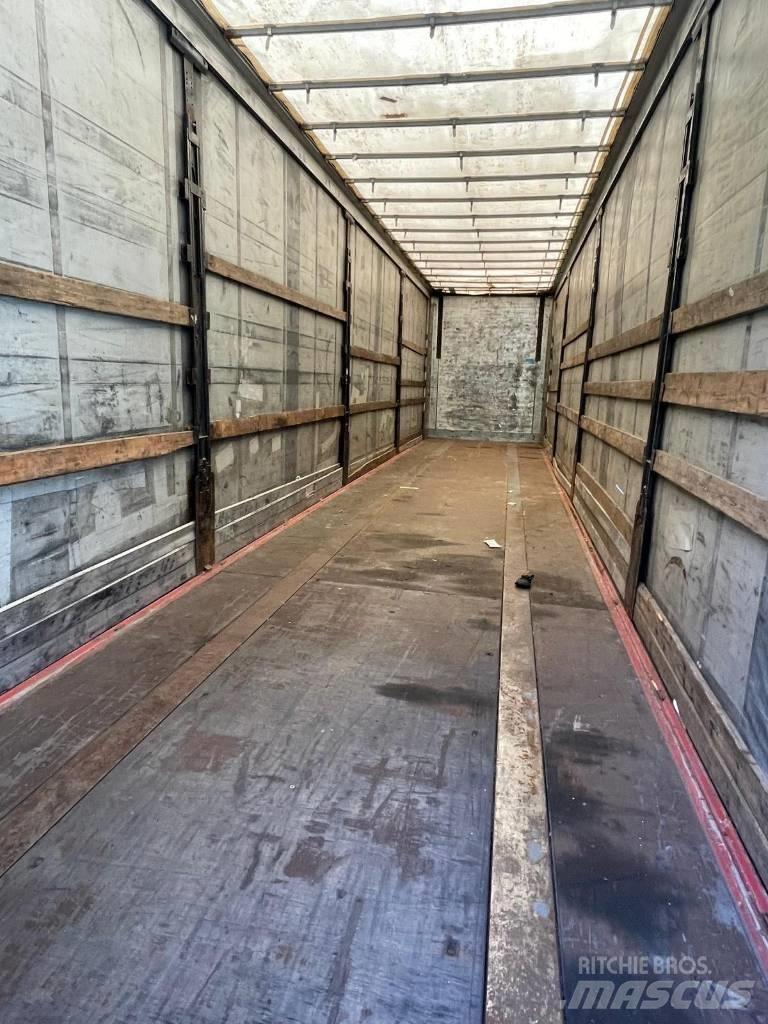 Kögel SN 24 Curtain Side Trailers