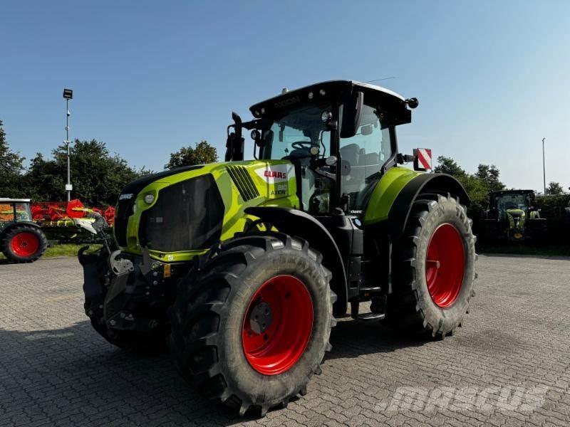 CLAAS AXION 810 Tractors