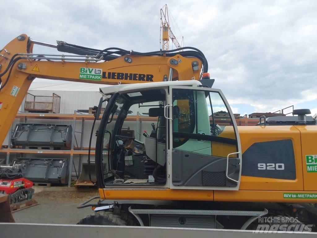 Liebherr A 920 Wheeled Excavators