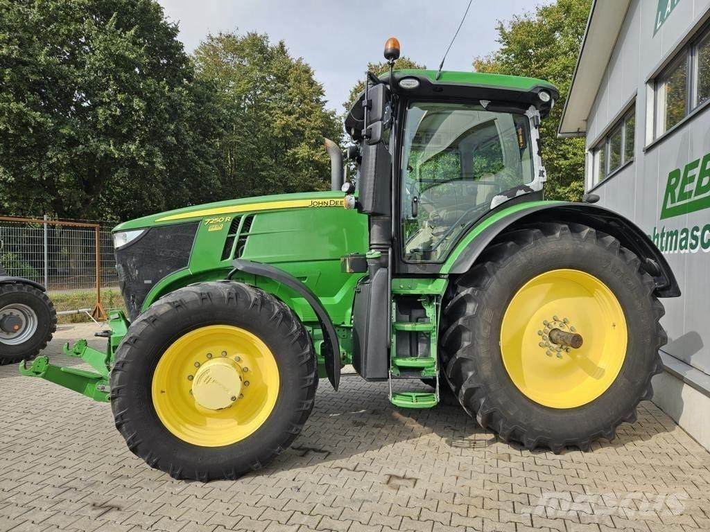 John Deere 7250R Tractors