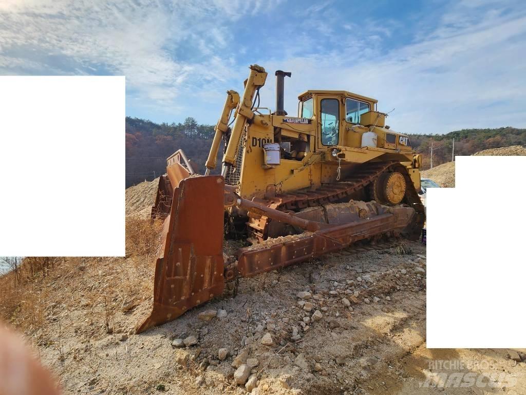 CAT D 9 N Crawler dozers