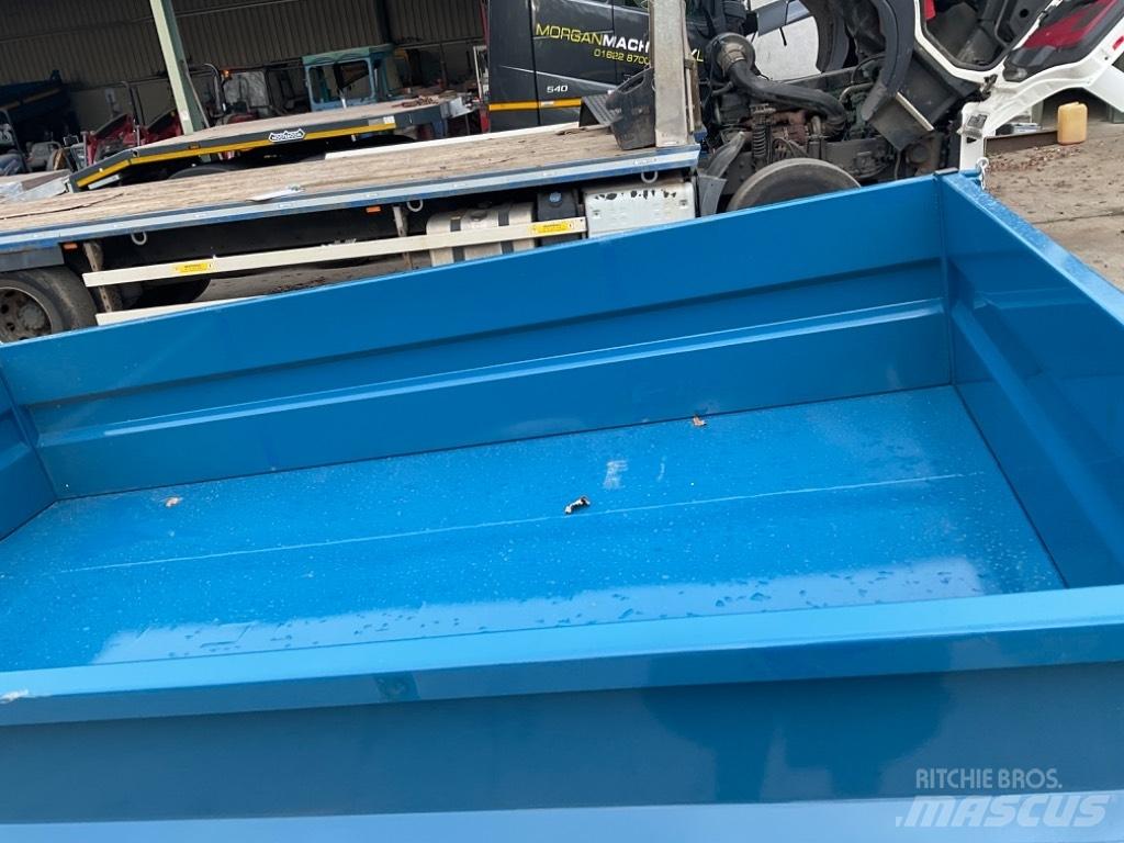 Fleming TR 4 Tip Trailers