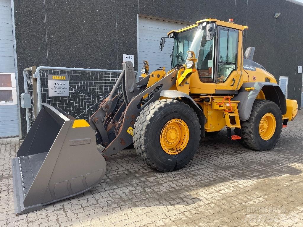 Volvo L90H Wheel Loaders