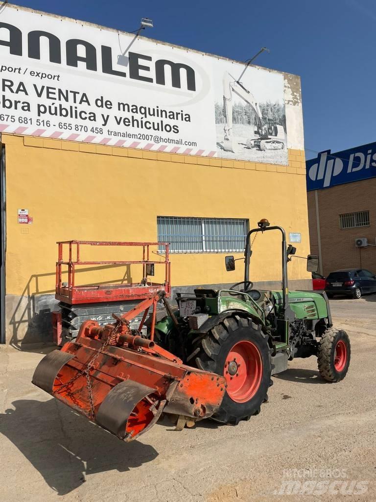 Fendt 208 S Tractors
