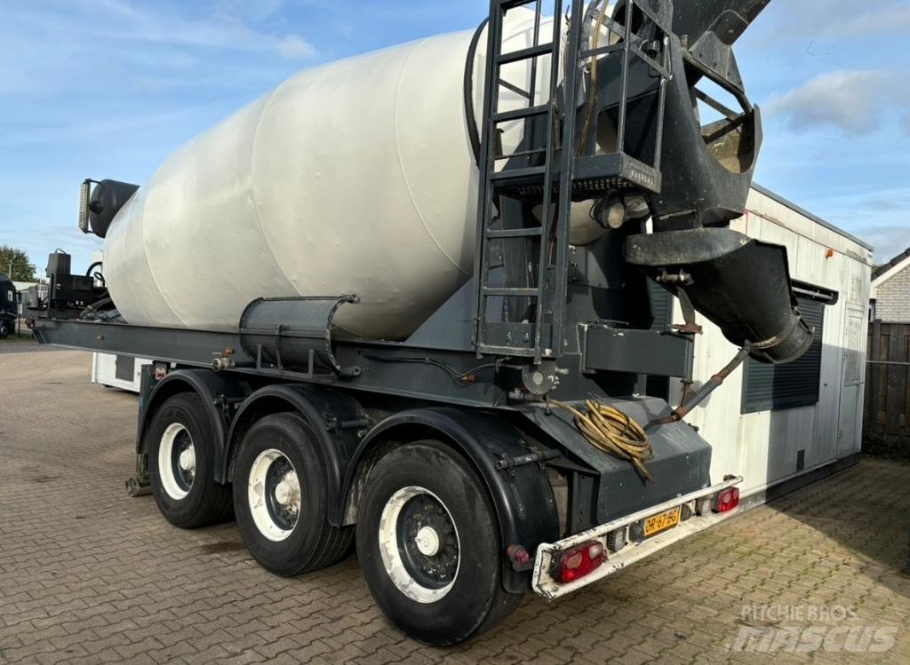  Hoenkhaus 10m3 mixer Other Trailers