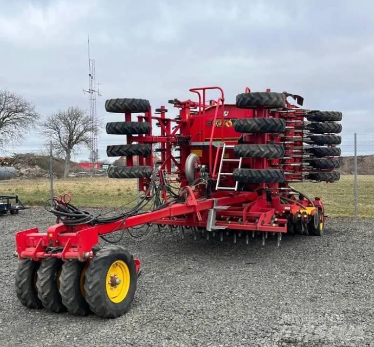 Väderstad RapidA600S Farm Drills