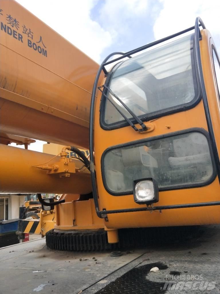 XCMG QY70T Mobile and all terrain cranes
