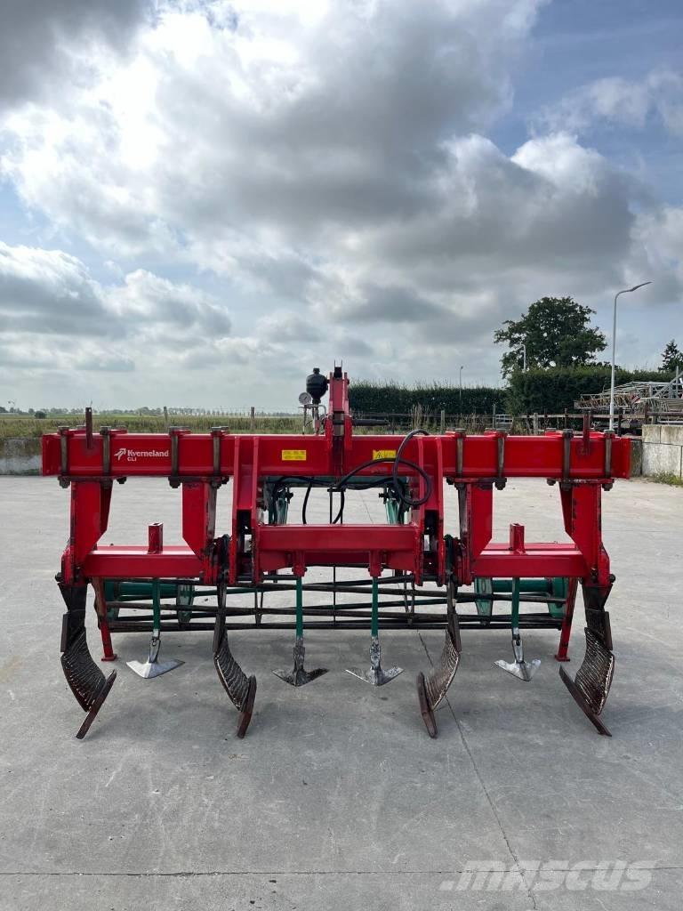Kverneland CLI430 Cultivators