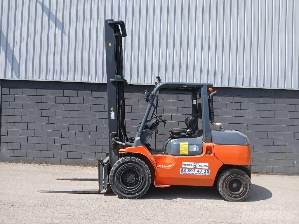Toyota 42-7 FD 40 Diesel Forklifts