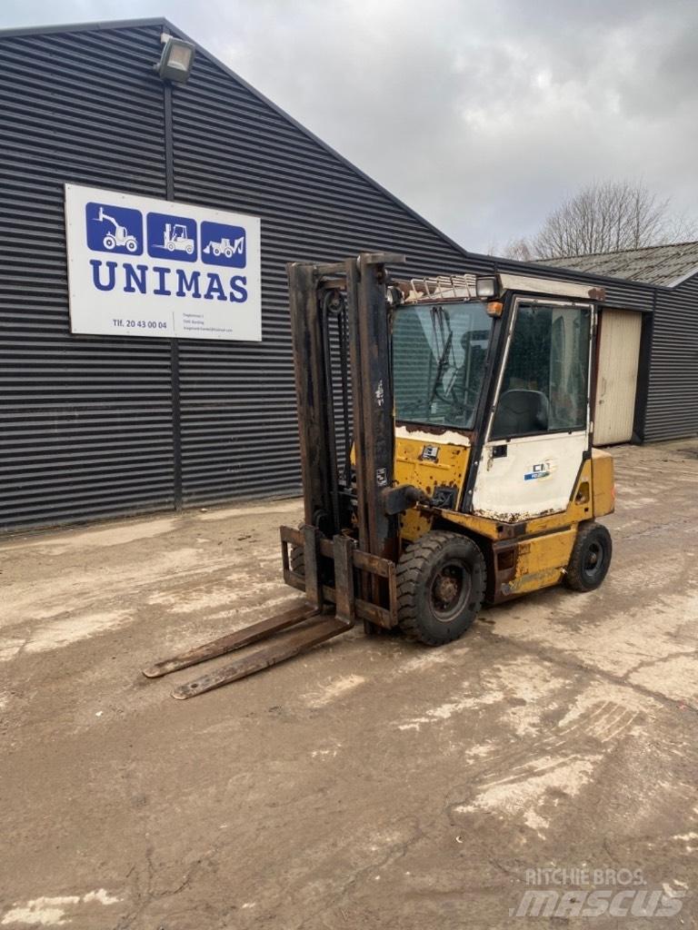 TCM FD 25 Diesel Forklifts