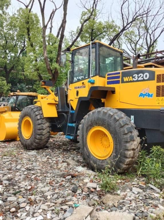 Komatsu WA 320-5 Wheel Loaders