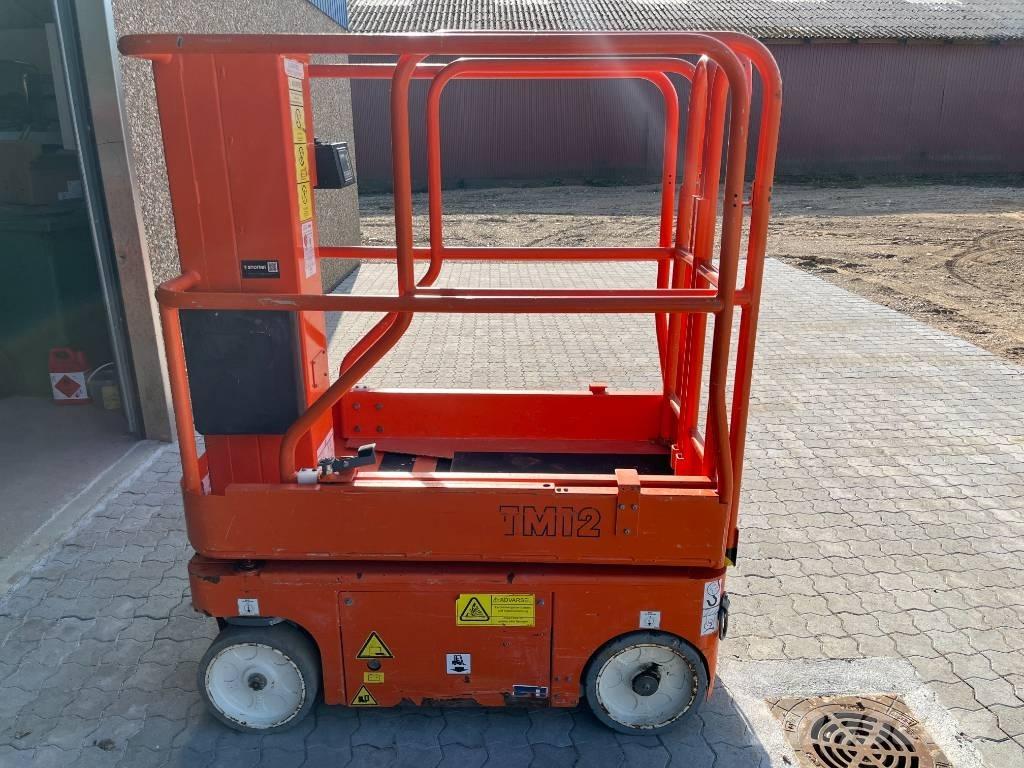 Snorkel TM 12 Vertical mast lifts