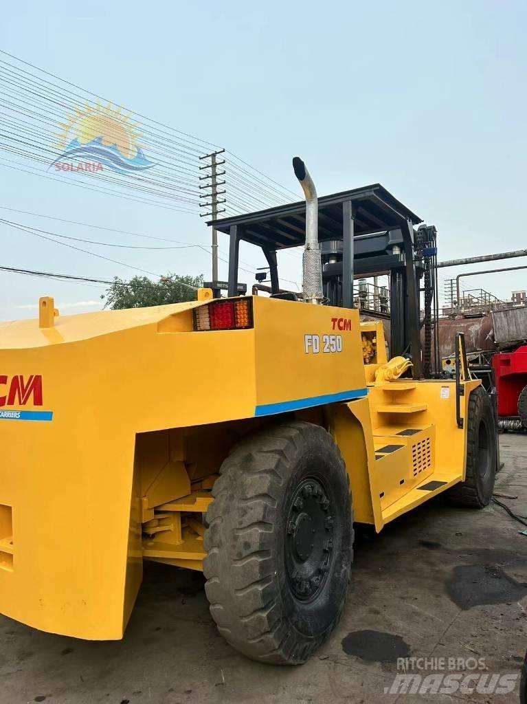 TCM FD 250 Diesel Forklifts