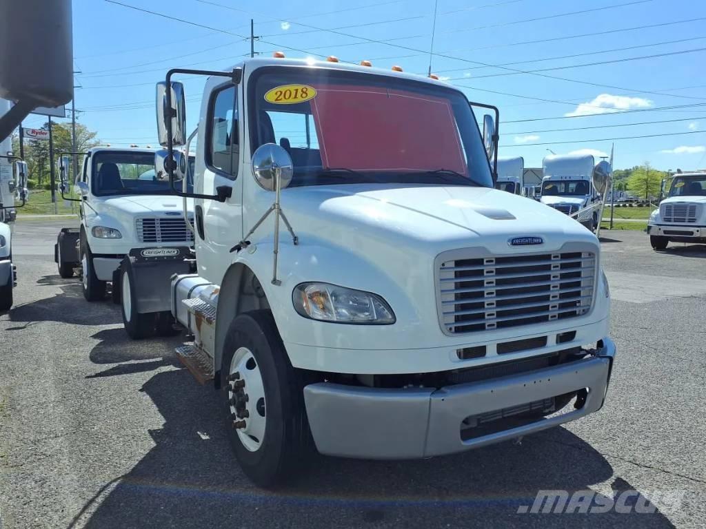 Freightliner M2 106 Conventional Trucks / Tractor Trucks