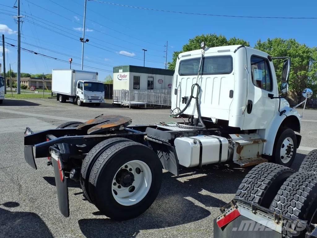 Freightliner M2 106 Conventional Trucks / Tractor Trucks