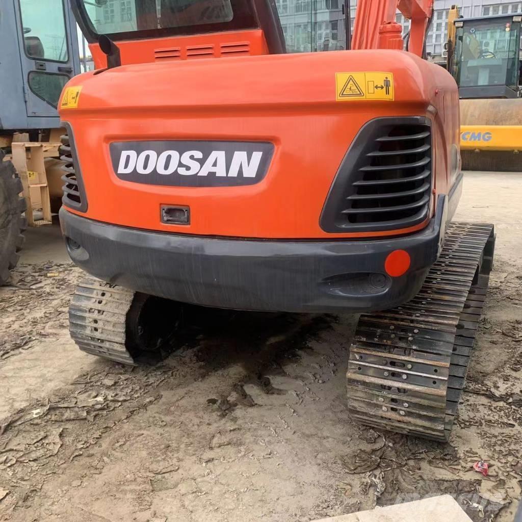 Doosan DX60 Mini excavators  7t - 12t