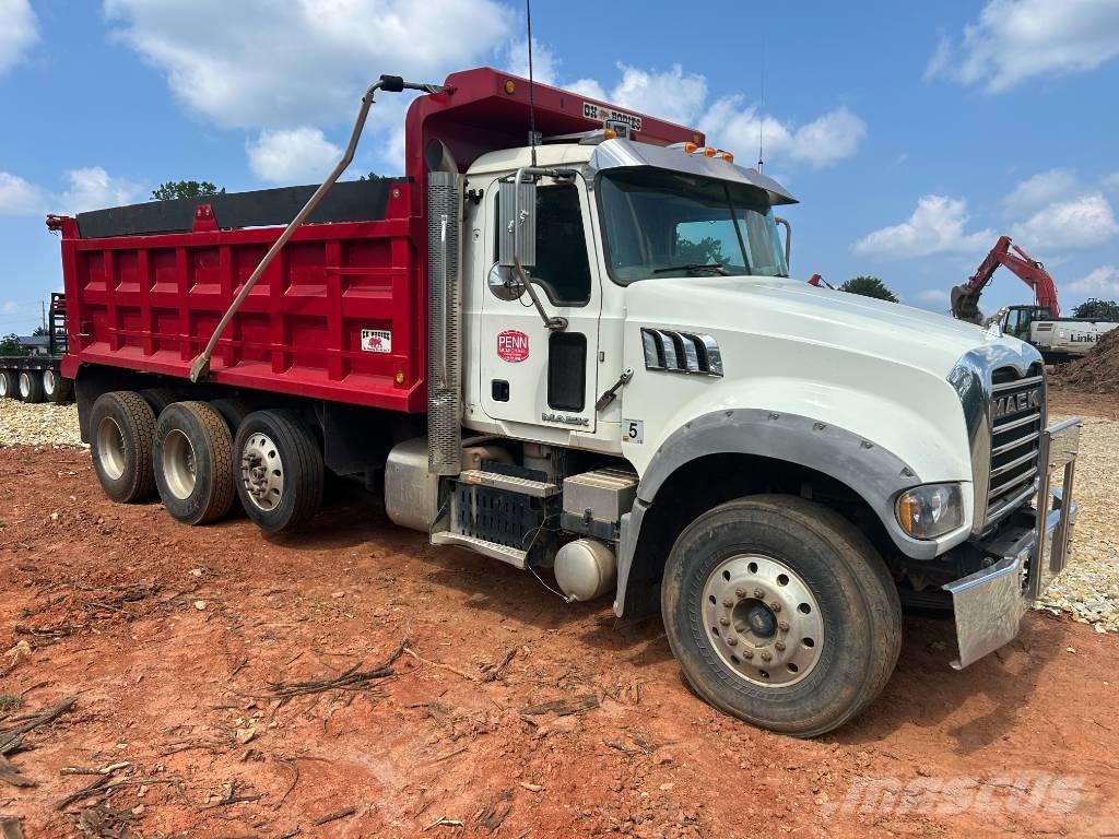 Mack Granite GU 713 Dump Trucks