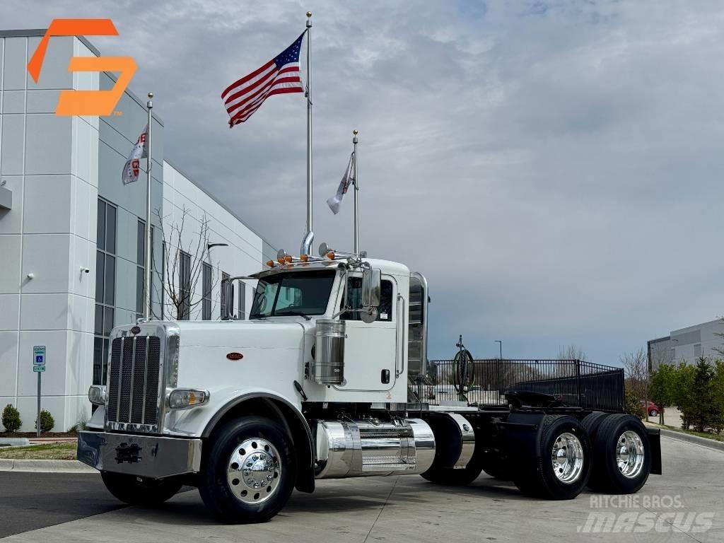 Peterbilt 389 Conventional Trucks / Tractor Trucks