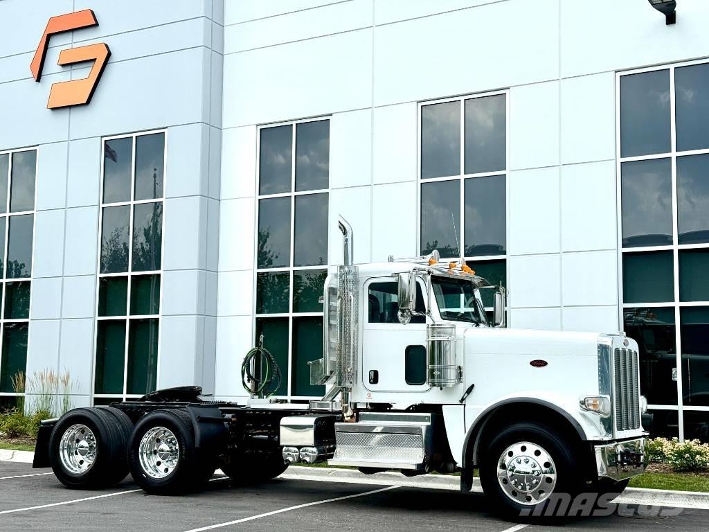 Peterbilt 389 Conventional Trucks / Tractor Trucks