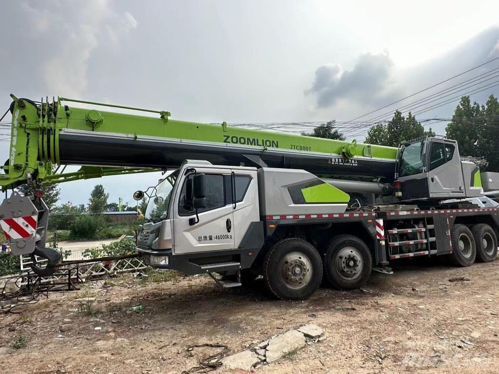 Zoomlion ZTC700 Mobile and all terrain cranes